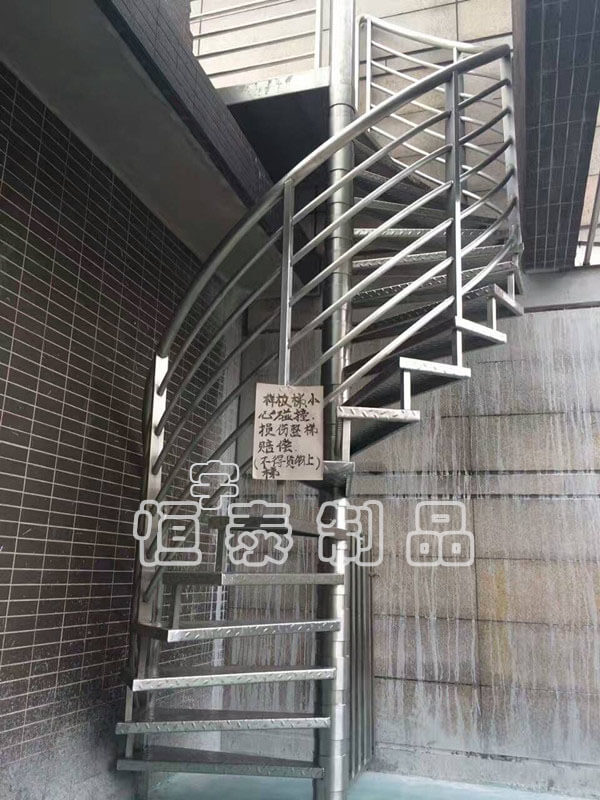 不銹鋼加工工藝和質(zhì)量對于建筑行業(yè)有至關(guān)重要的作用